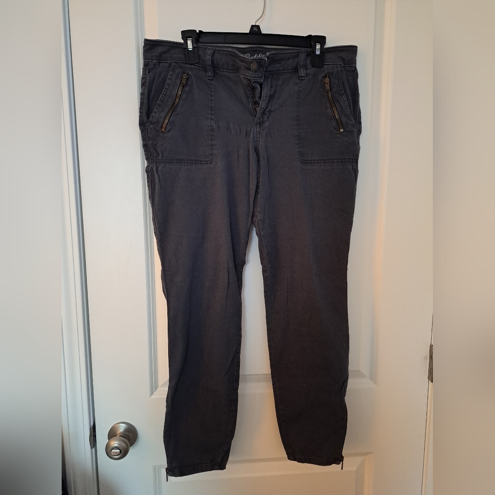 Navy cargo style pants